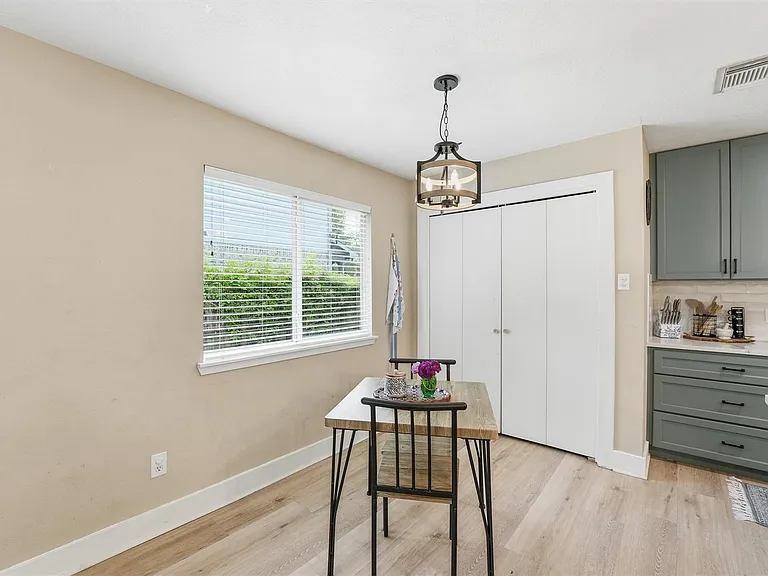 17207 Morning Star Ave — Photo 7