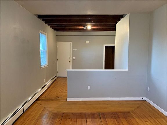 2nd image of 1314 Smith St