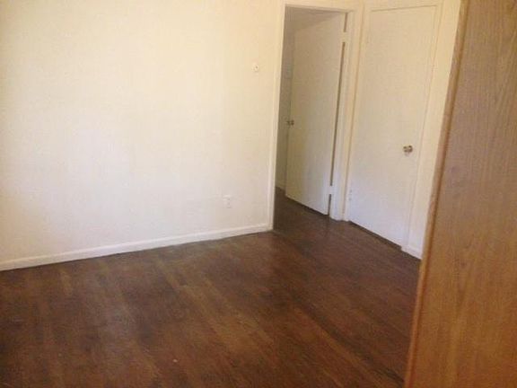 4th image of 1673 Barrett Dr NW