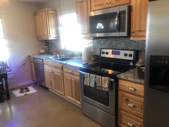 2nd image of 11994 Twin Lakes Ln