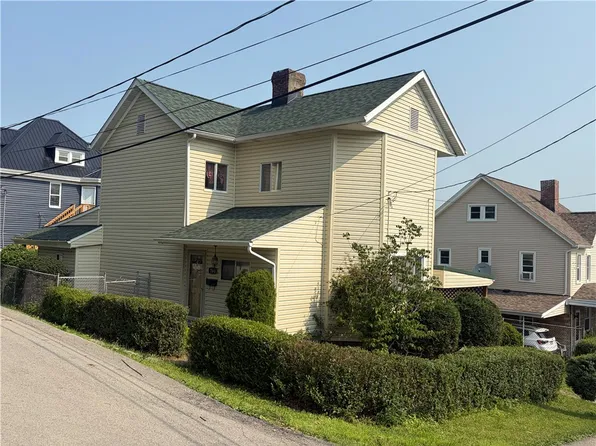 260 6th St, California, PA 15419