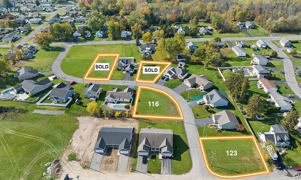 2nd image of 123 Brantford Path #29