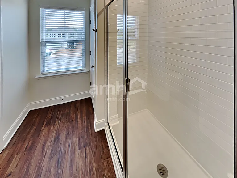 5208 Valor Dr — Photo 10