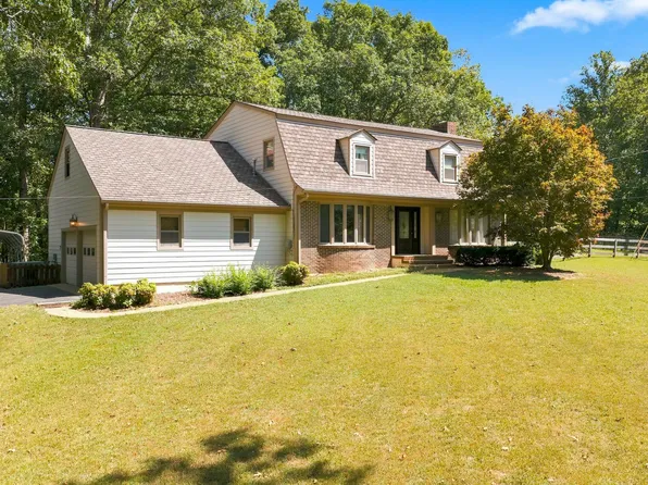 270 Harpeth Hills Dr, Kingston Springs, TN 37082