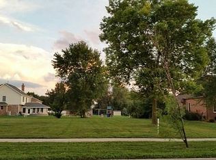 400 W Michigan Rd, New Lenox, IL 60451