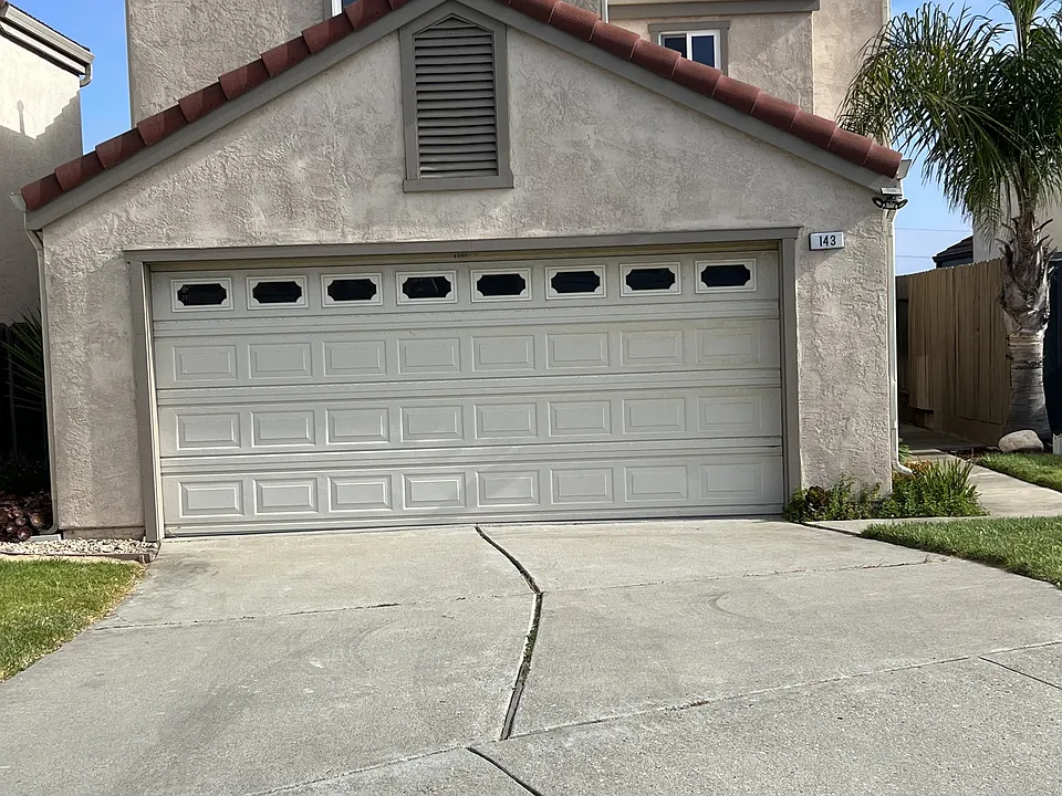 143 Seal Ct