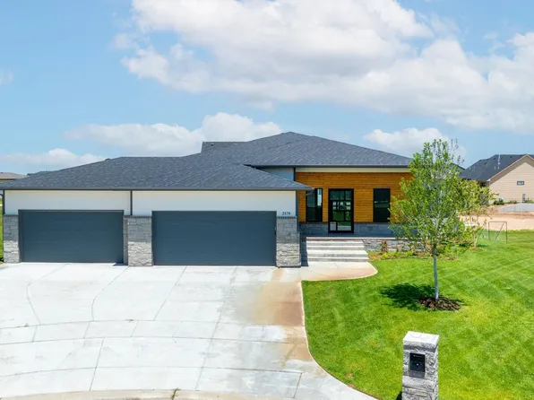 2579 N Doris Ct, Wichita, KS 67205