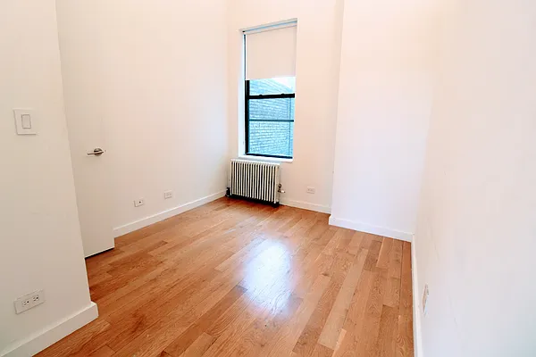 Rented by Compass | media 14