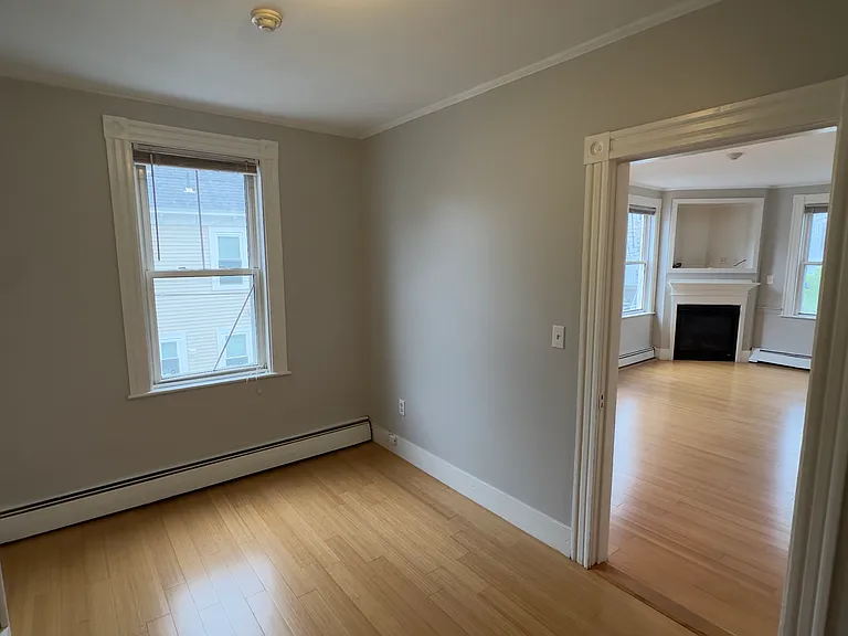 Back bonus/office room