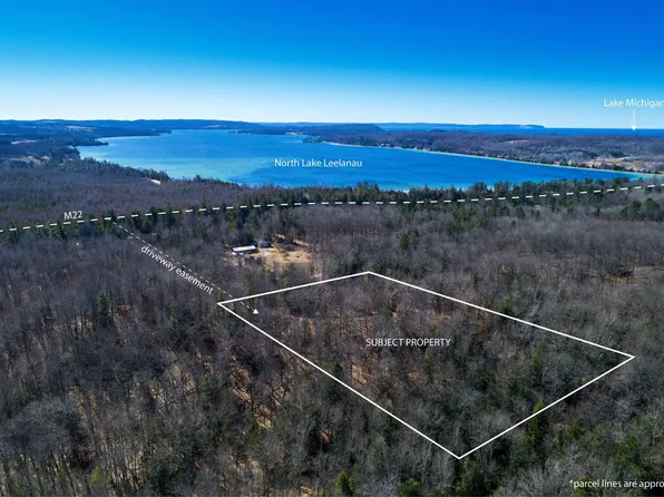 N Manitou Trl, Leland, MI 49654