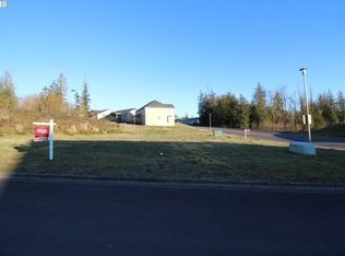 2 Gibbs Ln, Longview, WA 98632