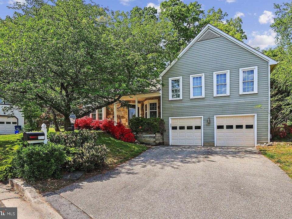 1st image of 2904 Memory Ln