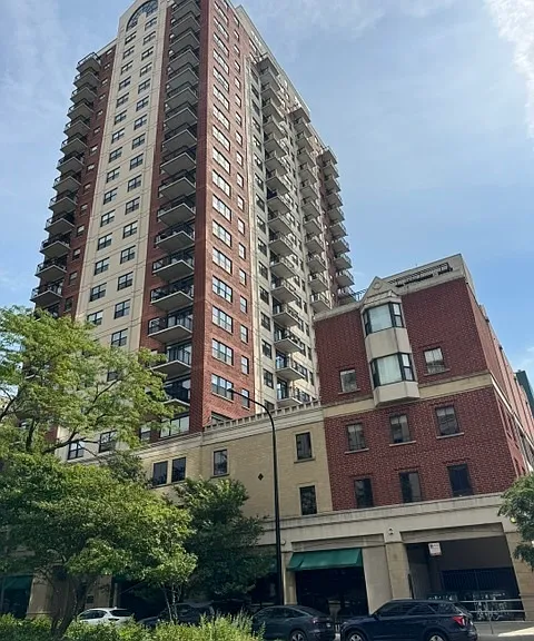1529 S State St #15H — Photo 1