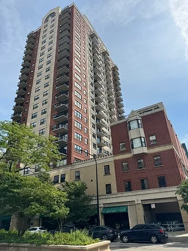 1529 S State St #15H Photo 1