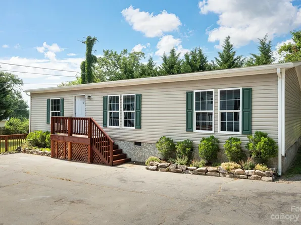 106 Central Ave, Swannanoa, NC 28778