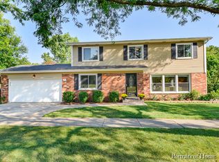 84 Hillcrest Ave, Glen Ellyn, IL 60137