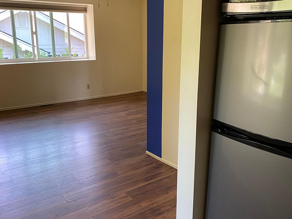 1st image of 524 Santa Clara Ave #2