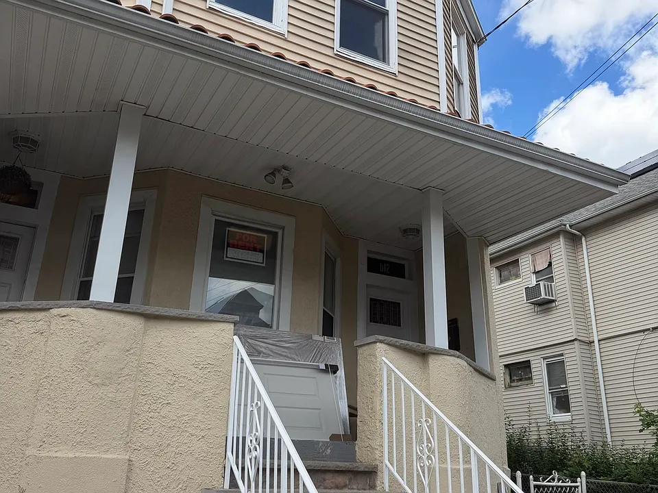 614 Magnolia Ave #2