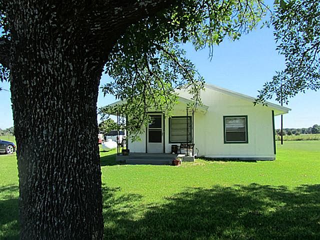 1st image of 626 County Road 2145