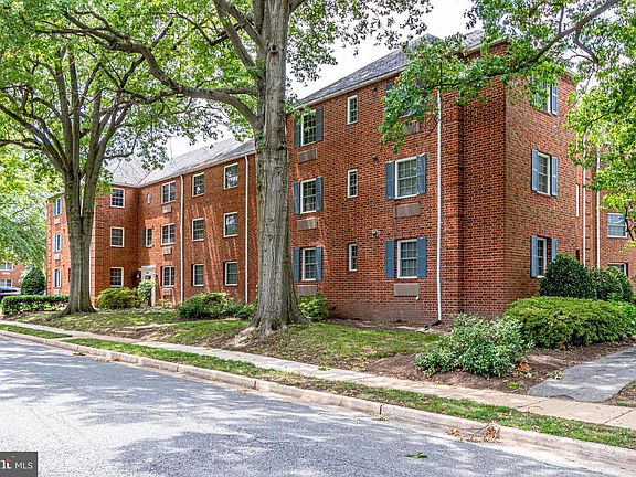 2nd image of 1618 W Abingdon Dr APT 303