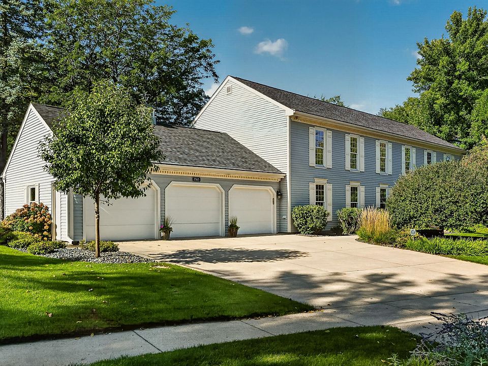 1st image of 2565 Northridge Ln NE