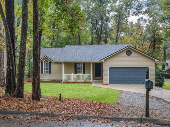 1835 Folkstone Rd, Tallahassee, FL 32312