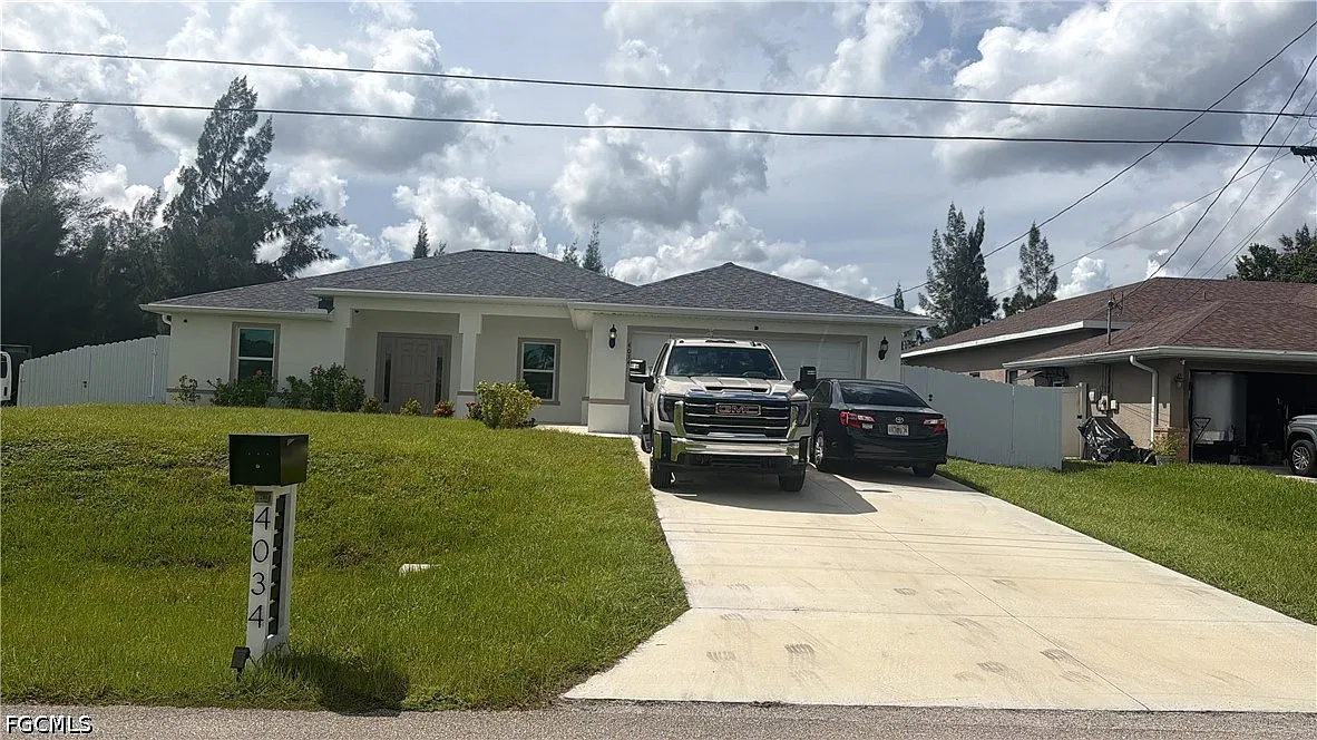 4 bed, 3.0 bath, 1684 sqft, $2,400 — Photo 2