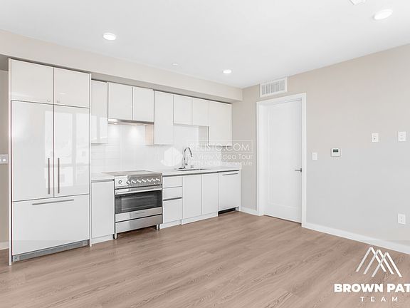 4th image of 1603 15th St #402