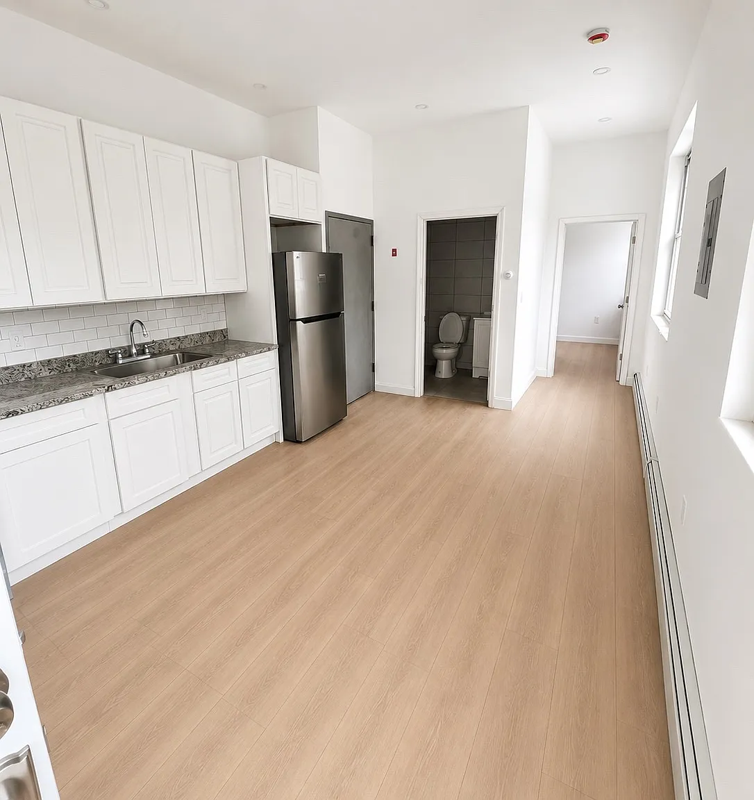 1 bed, 500 sqft, $1,700 — Photo 3