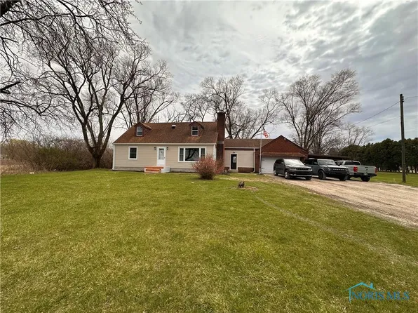 4512 Williston Rd, Northwood, OH 43619