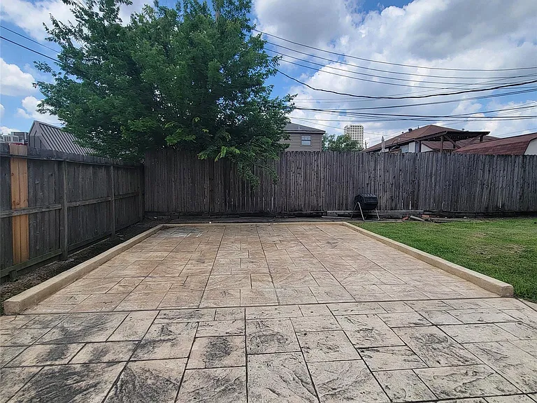 2408 Huldy St — Photo 22