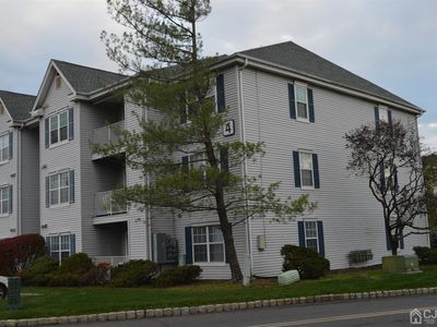 422 Stratford Pl, Bound Brook, NJ, 08805