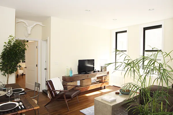 Sold by Fisher Pei International Realty, Inc. | media 11