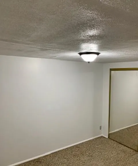 14218 Charlotte Dr — Photo 10