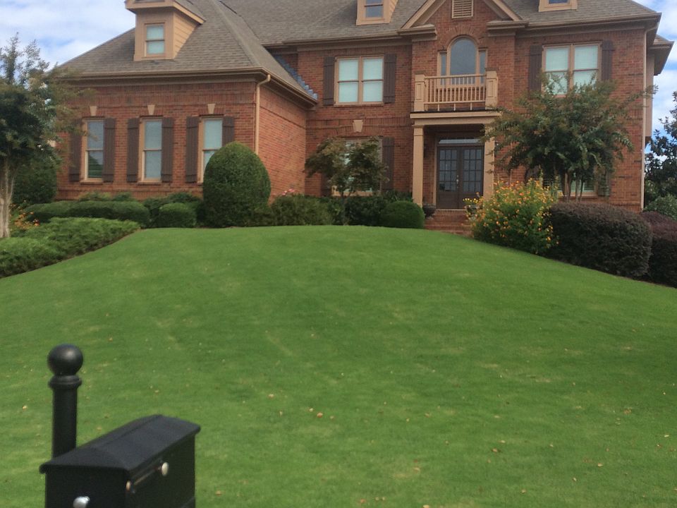 2nd image of 1412 Elgin Way