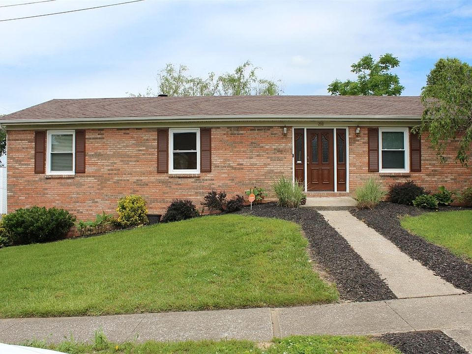 1st image of 203 Hollywood Ct