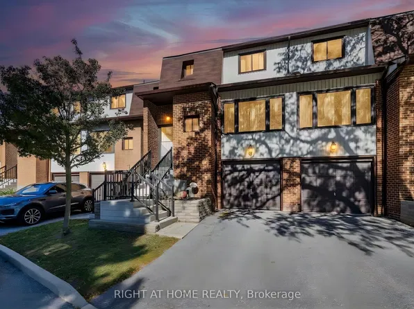 765 Oklahoma Dr #5, Pickering, ON L1W 3C9