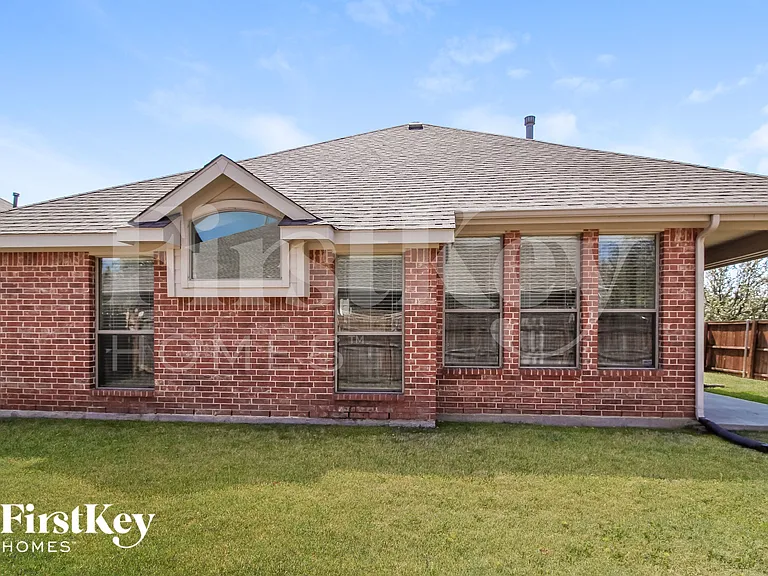 9752 Forney Trl — Photo 14