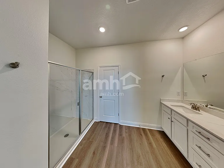 3739 Center Cove Ln — Photo 18