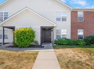 5487 Garden Rdg, Columbus, OH 43228