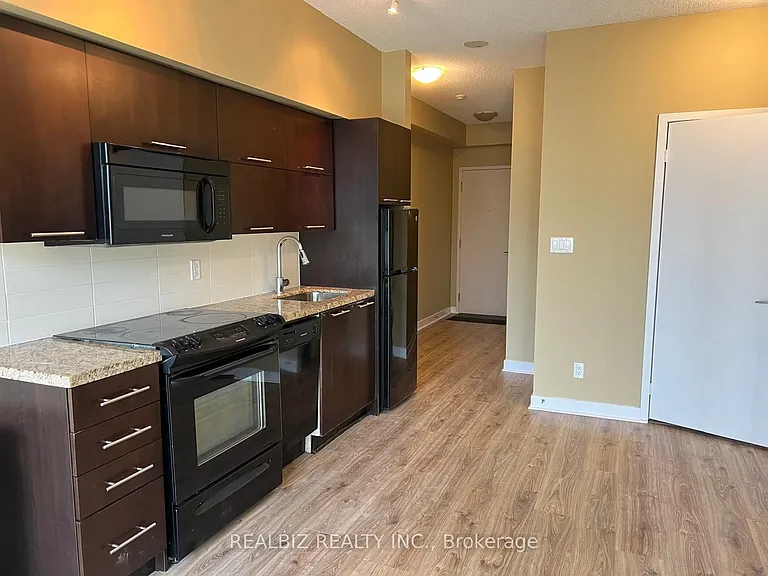 126 Simcoe St #2401 — Photo 7
