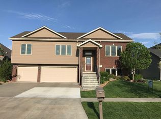 9039 S 30th St, Lincoln, NE 68516