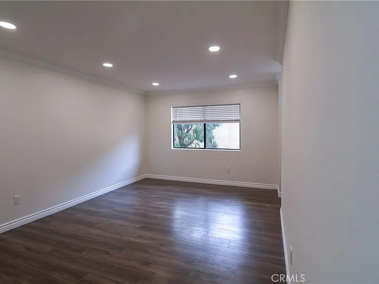 13540 Hubbard St — Photo 20