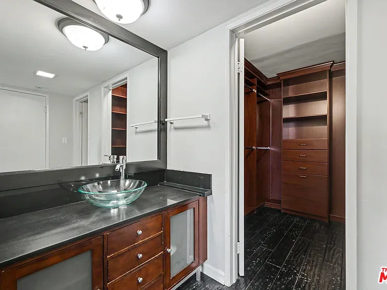 10535 Wilshire Blvd #510 — Photo 25