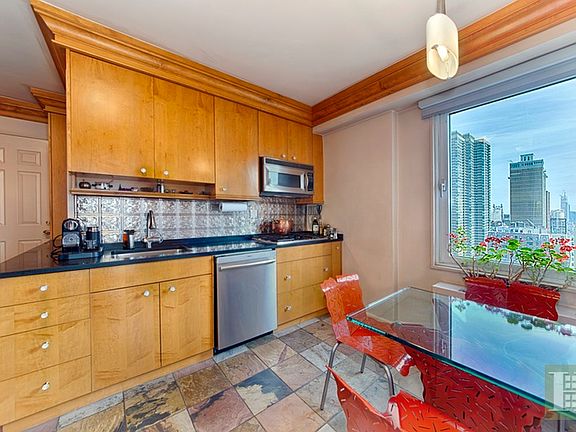 2nd image of 1084 2nd Ave #20L