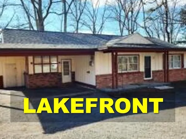 436 Log Tavern Rd, Milford, PA 18337