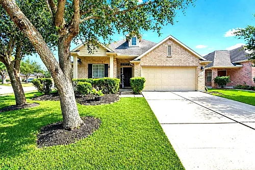 19107 Mustang Pointe Ln Photo 1