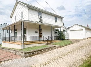 107 Elizabeth St, Sistersville, WV 26175