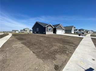 1090 Cedar St, Waukee, IA 50263