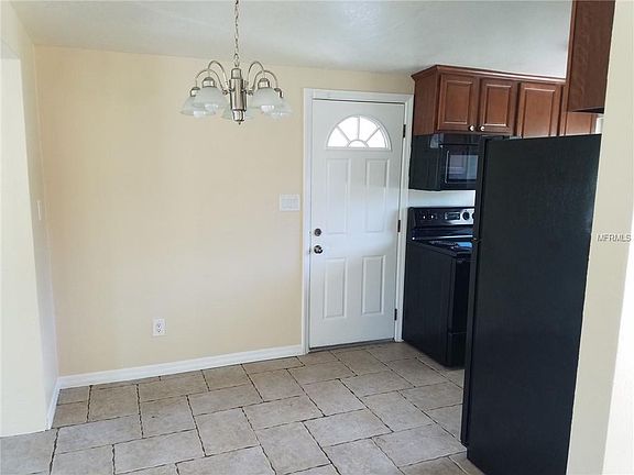 3rd image of 5875 Dogwood Dr